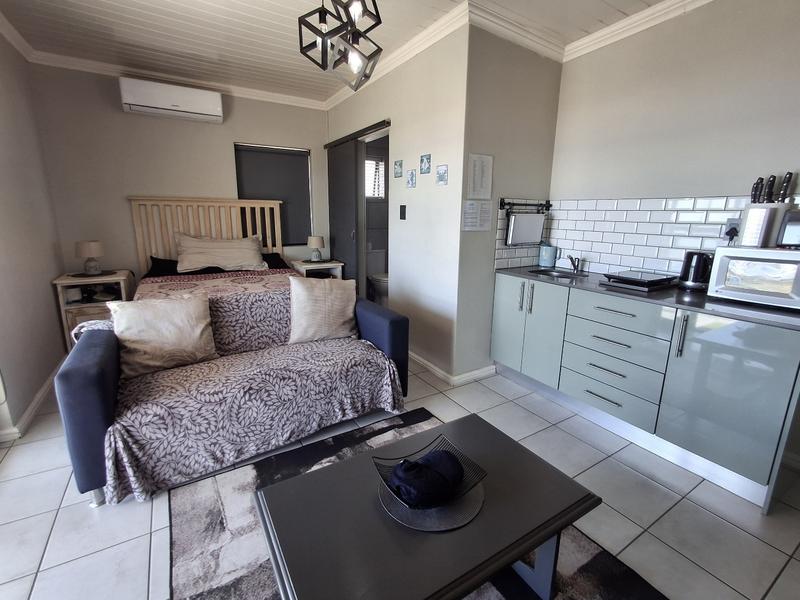 5 Bedroom Property for Sale in Sandy Point Western Cape